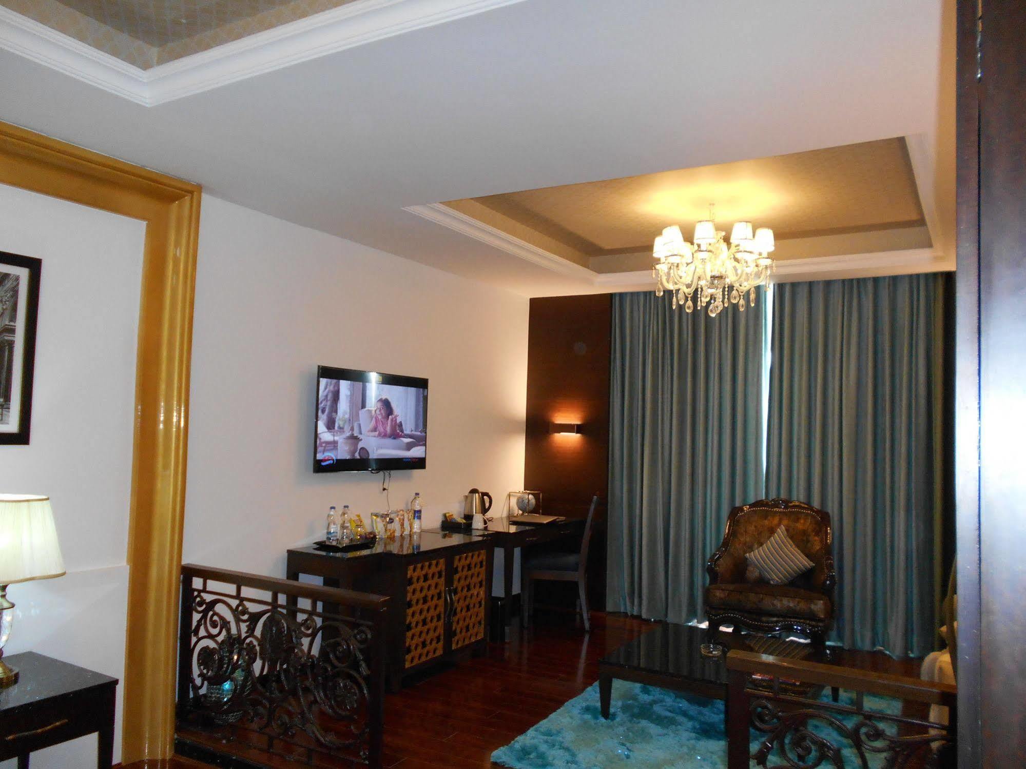 La Marvella, Bengaluru Hotel Kültér fotó